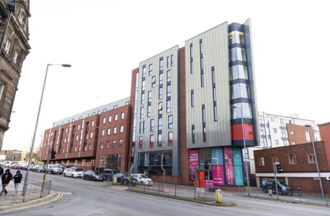 Studio, in Seymour Street, £10,000