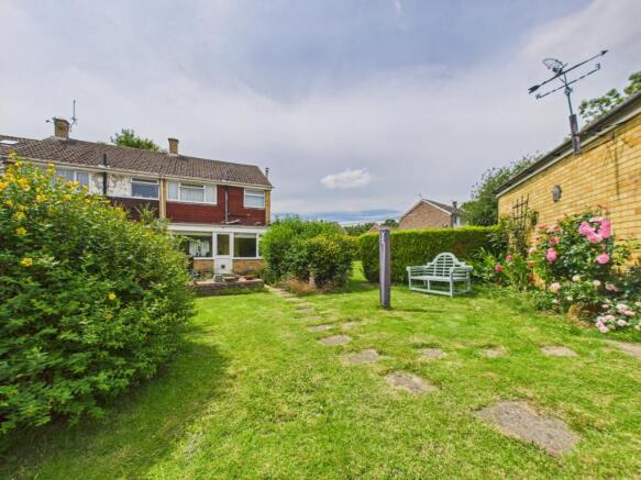3 bed property, in Stephens Road, £325,000