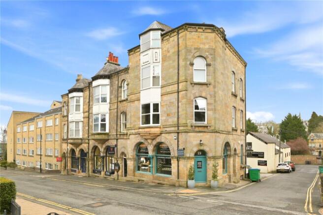 2 bed property, in Cold Bath Road, £165,000