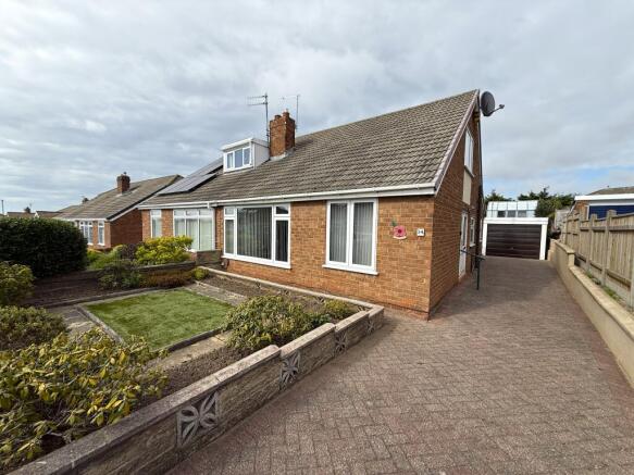 2 bed property, in Winston Drive, £150,000