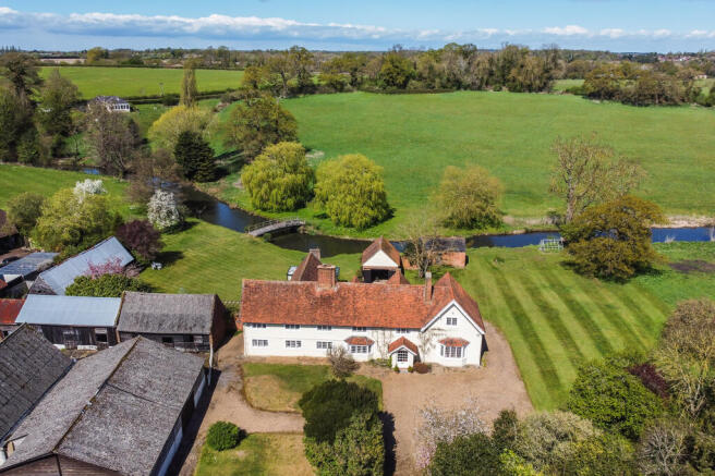 5 bed property, in Lower Hatfield Road, £2,650,000