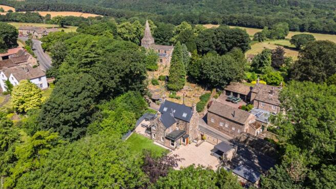 4 bed property, in Discover the charm and elegance of Church View House..., £1,250,000