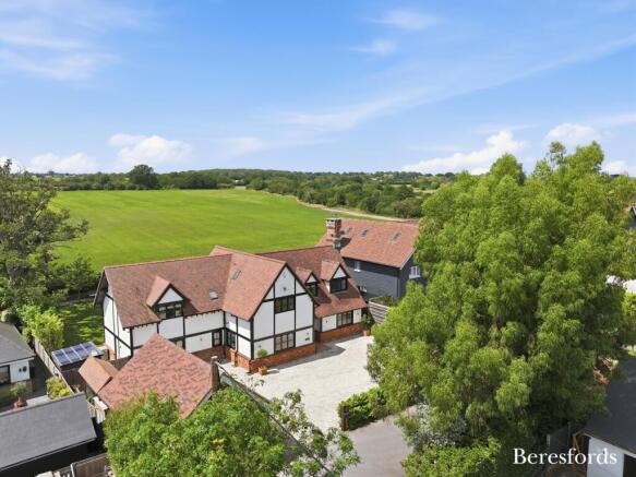 4 bed property, in Stoney Hills, £950,000