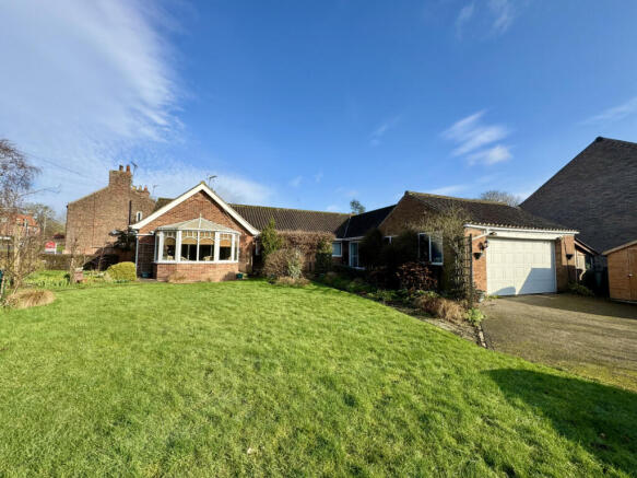 4 bed property, in The Green, £565,000