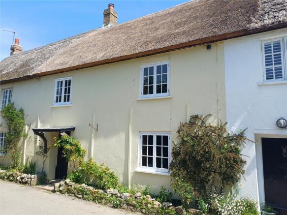 3 bed property, in Mill Lane, £395,000
