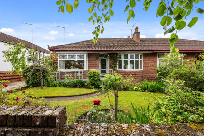 2 bed property, in Norbreck Drive, £295,000