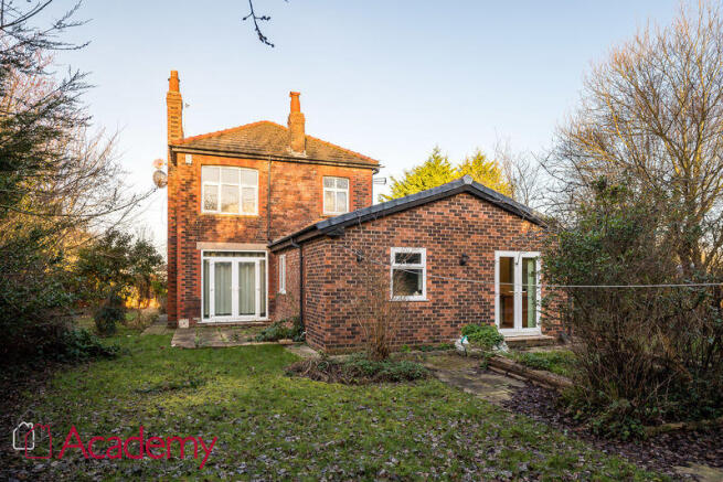 3 bed property, in Lancaster Avenue, £392,000