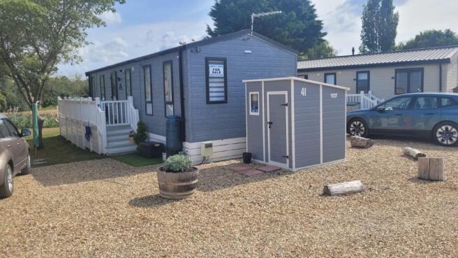 2 bed property, in Welney PE14, £17,500