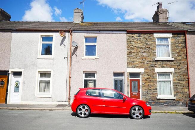 3 bed property, in Lonsdale Road, £118,000
