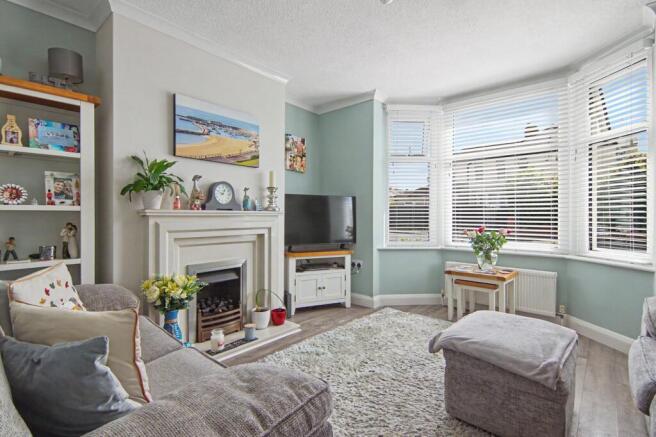 3 bed property, in Gaveston Road, £270,000