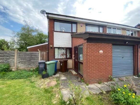 3 bed property, in 12 Averham Close, £120,000