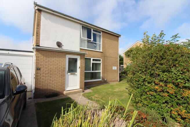 Land, in 2 Ashley Court, £75,000