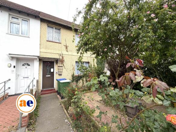 3 bed property, in Howbury Lane, £280,000