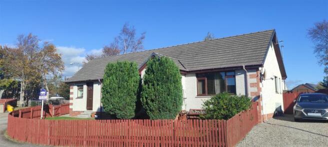 5 bed property, in 3 Robertson Drive, £243,500