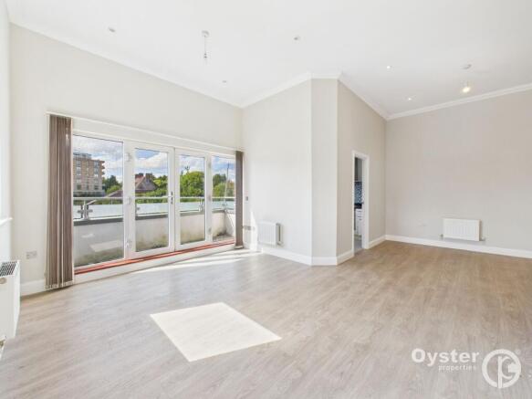 2 bed property, in Arc House, £460,000
