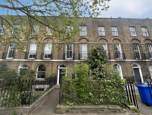 4 bed property, in 154 Cloudesley Road, £950,000