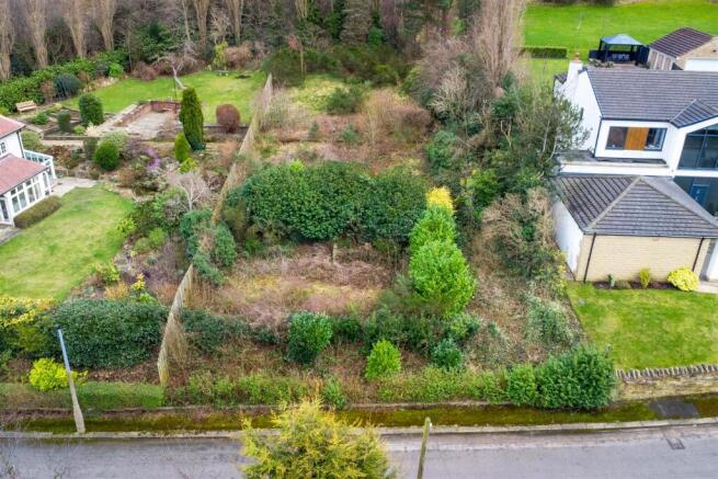 Land, in Land at Foxglove Road, £375,000