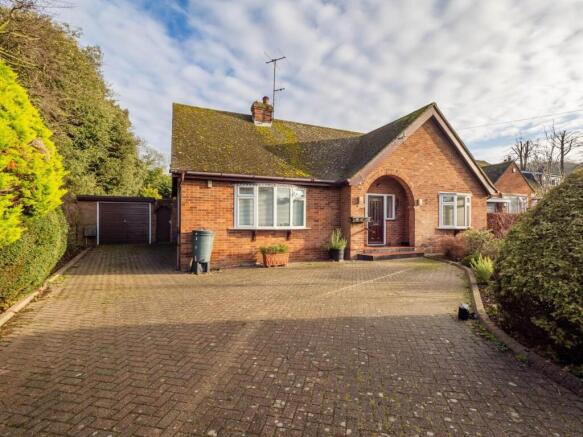 3 bed property, in Overstrand Road, £495,000