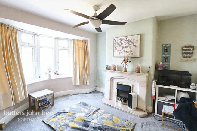 3 bed property, in West Avenue, £175,500