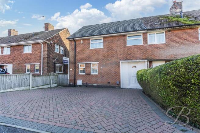 3 bed property, in Oak Avenue, £160,000