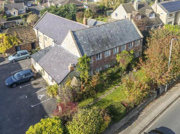 11 bed property, in The Conigre, £850,000