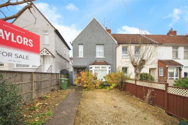 2 bed property, in Syston Way, £260,000