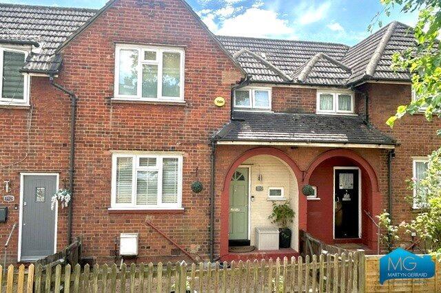 3 bed property, in Woodhouse Road, £600,000