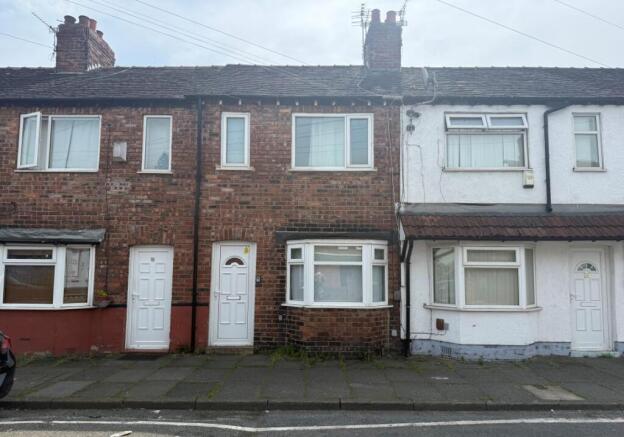 2 bed property, in 16 Hammond Street, £70,000
