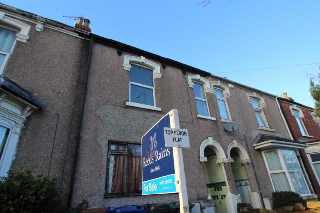 2 bed property, in Hainton Avenue, £35,000