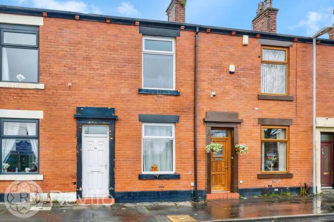 2 bed property, in Maud Street, £145,000