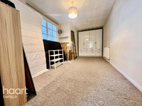 1 bed property, in Tynemouth Drive, £325,000