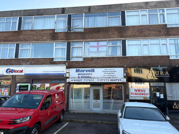 2 bed property, in Browns Lane, £110,000