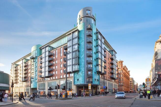 2 bed property, in Apartment 125, £145,000