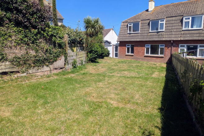 3 bed property, in Trethewey, £210,000