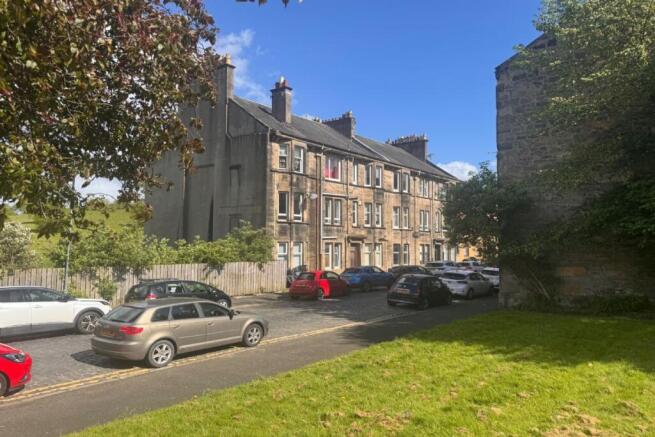 1 bed property, in 5, £25,000