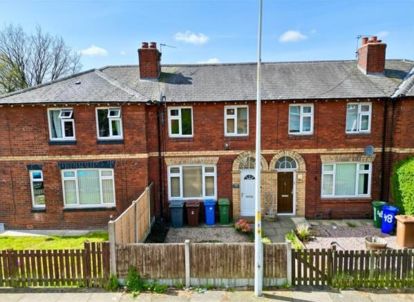 2 bed property, in Thorncliffe Avenue, £180,000