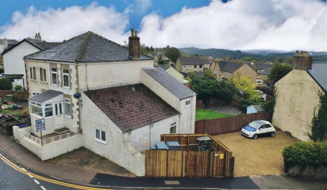 3 bed property, in Belle Vue Road, £289,500