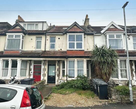 1 bed property, in 8 Swiss Road, £90,000