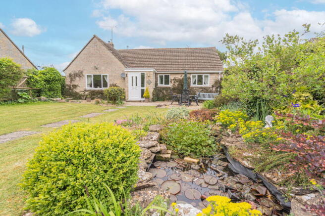 3 bed property, in The Berrells, £639,000