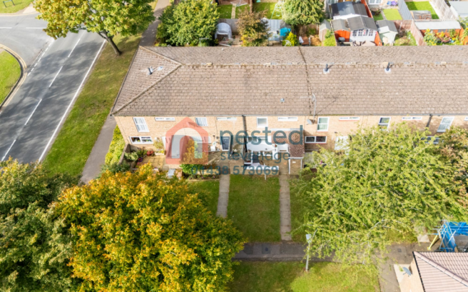 3 bed property, in Canterbury Way, £310,000