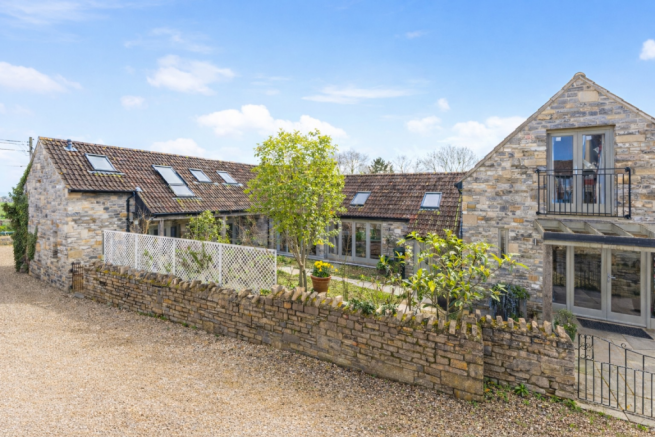 6 bed property, in Long Street, £1,250,000