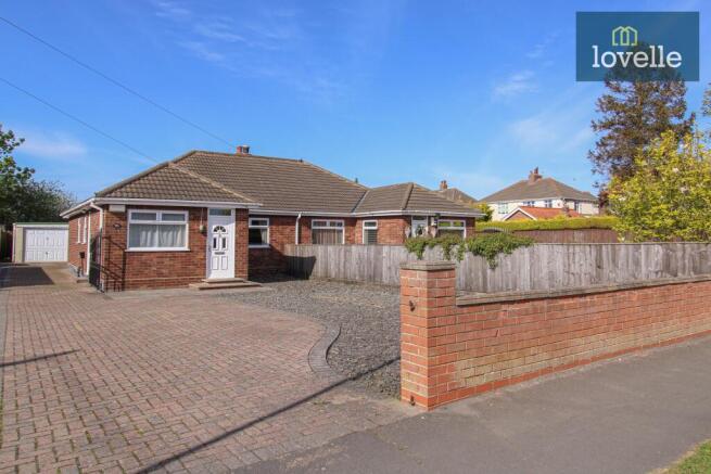 3 bed property, in Fairway, £180,000