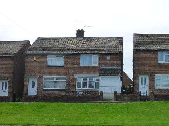 3 bed property, in Cranleigh Road, £75,000