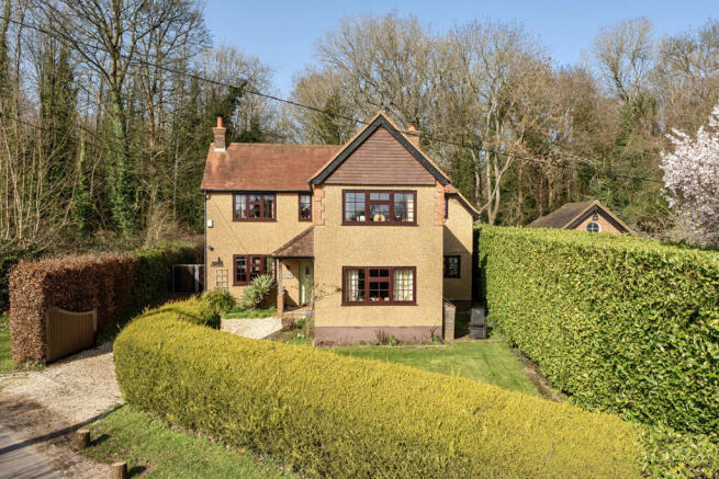 3 bed property, in School Lane, £1,150,000