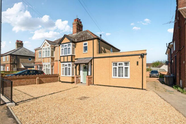 3 bed property, in Regent Street, £525,000