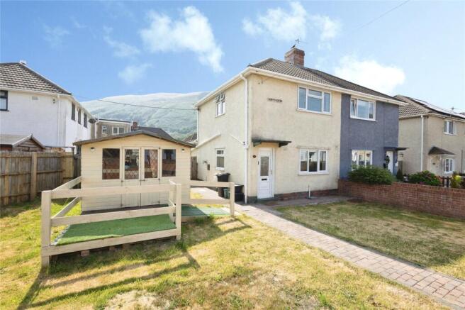 2 bed property, in Minyffordd, £135,000