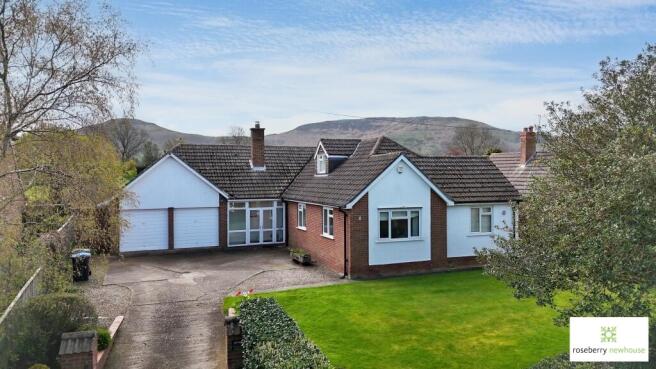 4 bed property, in Busby Lane, £600,000