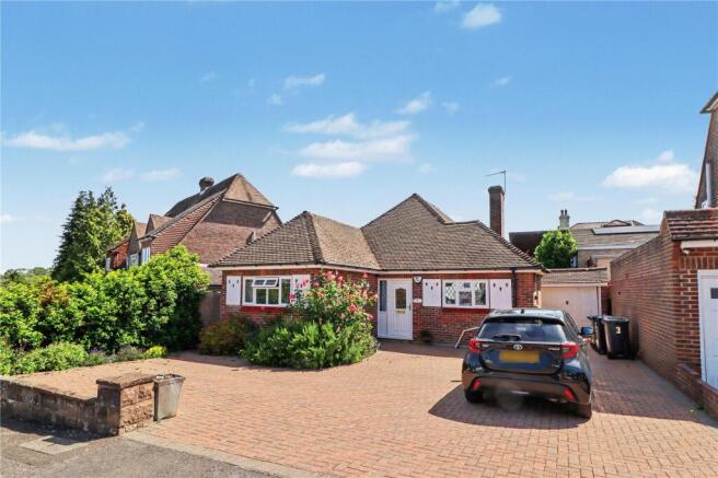 2 bed property, in Darcy Close, £600,000