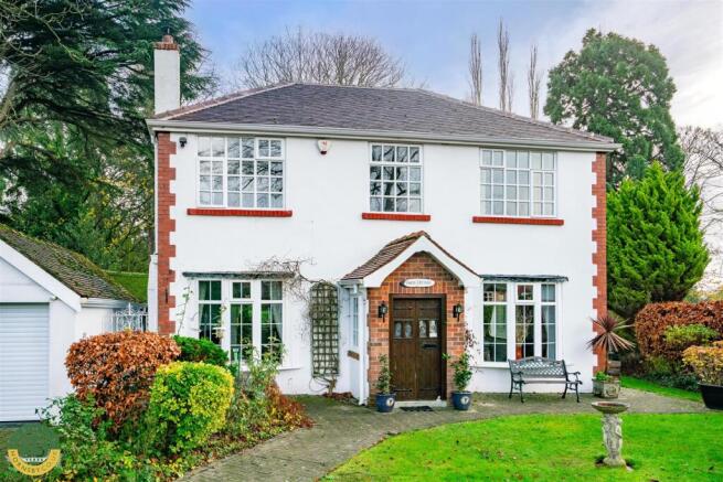 4 bed property, in Park Drive, £635,000
