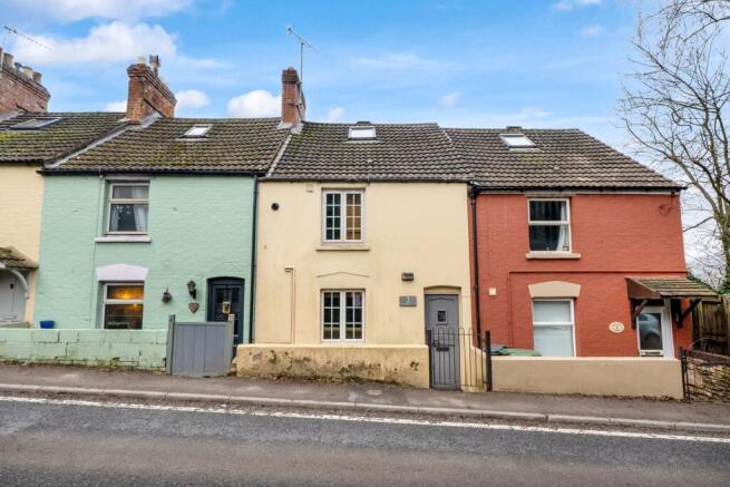 2 bed property, in Wycliffe Terrace, £210,000